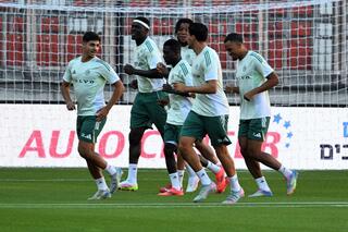 שחקני מכבי חיפה באימון