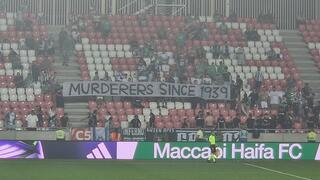 השלט של אוהדי מכבי חיפה נגד ראקוב