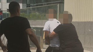 אותר חשוד בתקיפת דוכן הפעיל החברתי נאור נרקיס הותקף