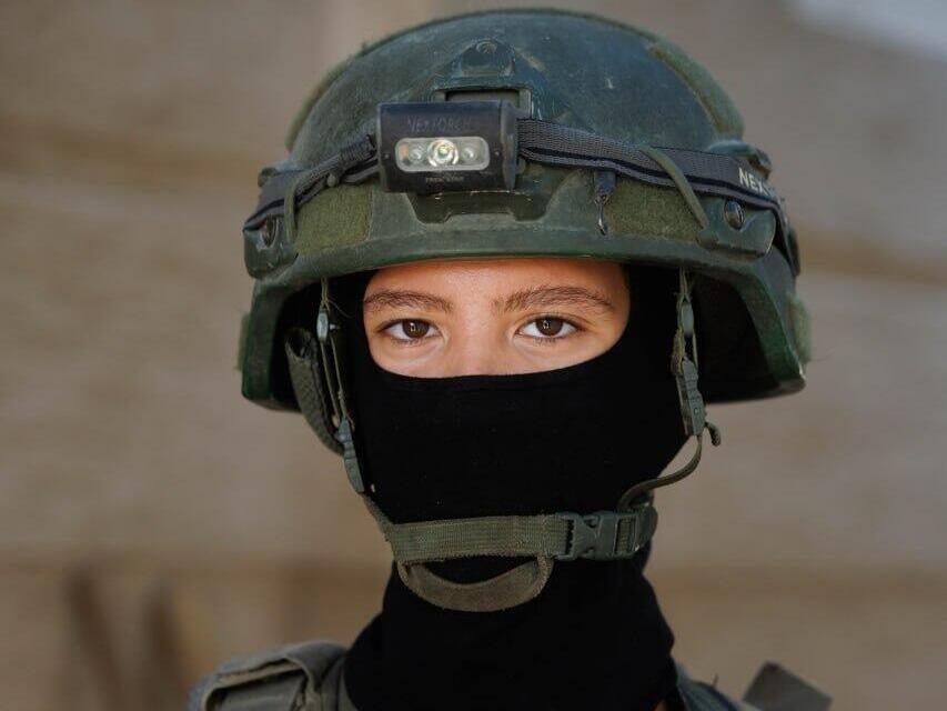 Cpl. T (Photo: Ziv Koren) הלוחמות הפרמדיקיות שמתמרנות עם הלוחמים ברצועת עזה