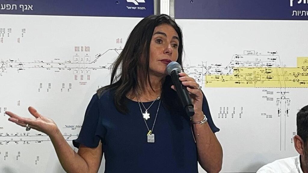 טרדפה את הקידום ושמה מקלות בגלגלים. רגב (צילום: סיון חילאי ) מסיבת עיתונאים עם מירי רגב