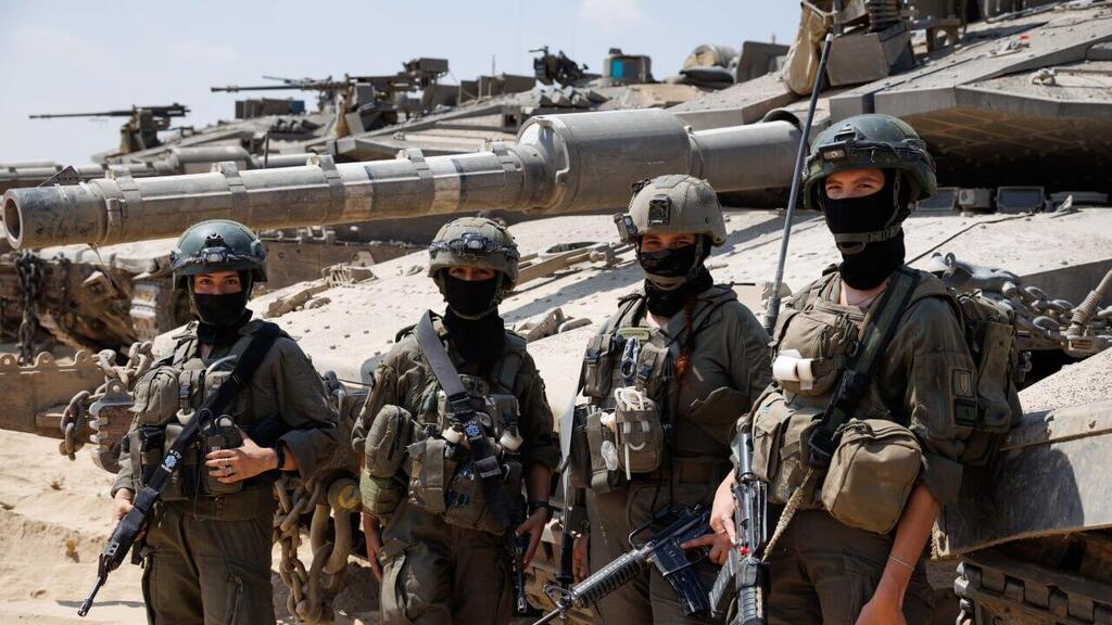 The 74th Battalion's all-female medical team (Photo: Ziv Koren) הלוחמות הפרמדיקיות שמתמרנות עם הלוחמים ברצועת עזה