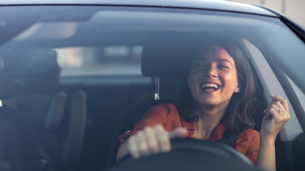 האזנה למוזיקה במהלך נסיעה