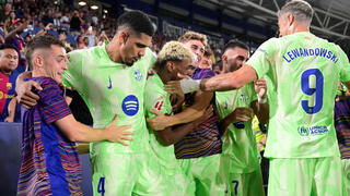 שחקני ברצלונה חוגגים