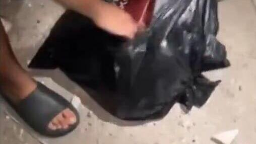 השקית בה מצא את הטלפון