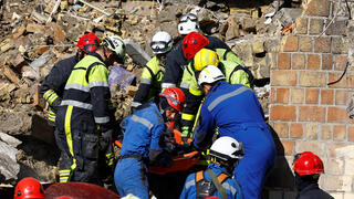 אוקראינה קייב מסוק כיבוי זירת פגיעה מתקפה רוסית