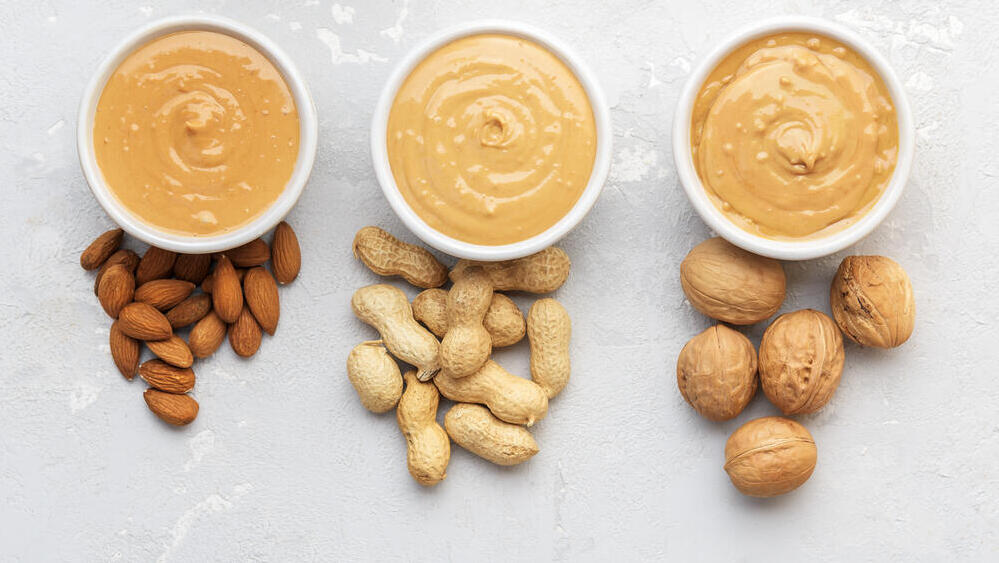 עולם שלם של תזונה טובה. ממרחי שקדים ואגוזים (צילום: shutterstock) ממרחי שקדים ואגוזים