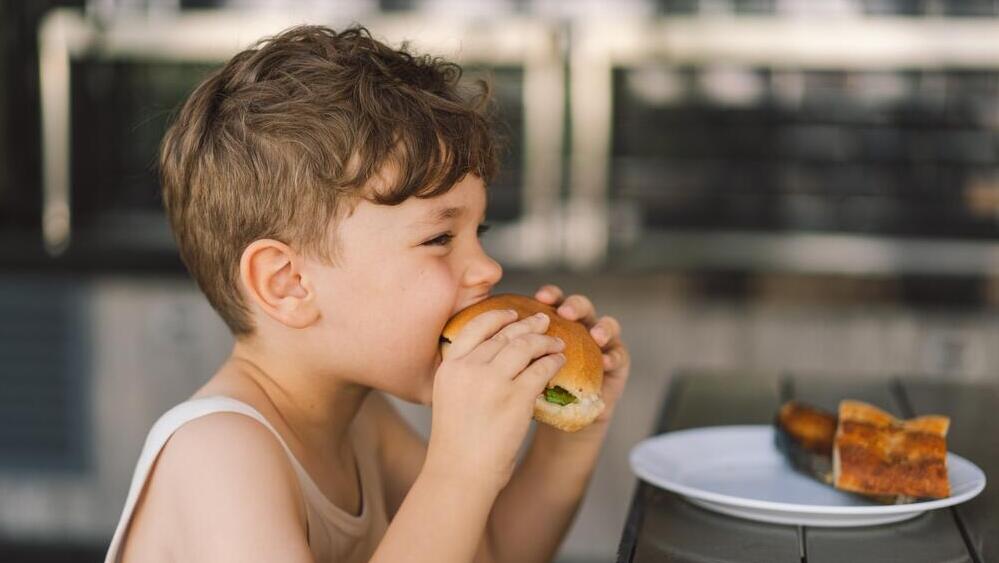 לא תמיד צריך להתחיל מאפס. כריך בריא (צילום: shutterstock) כריך בריא