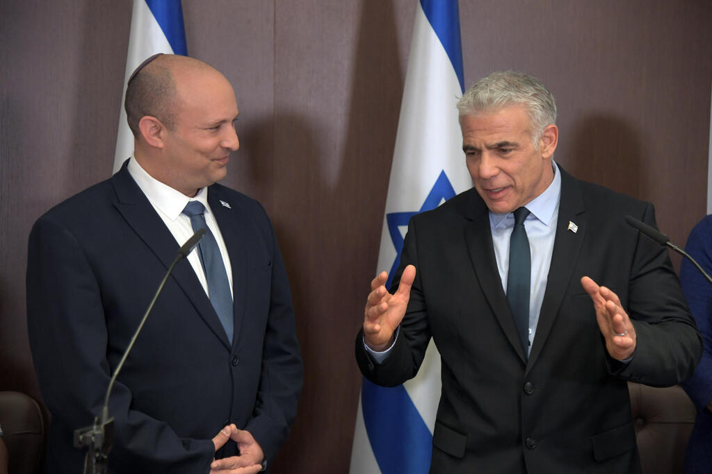 נפתלי בנט ויאיר לפיד פעם מזמן - לפני שישה שבועות (צילום: חיים צח, לע"מ) נפתלי בנט ויאיר לפיד
