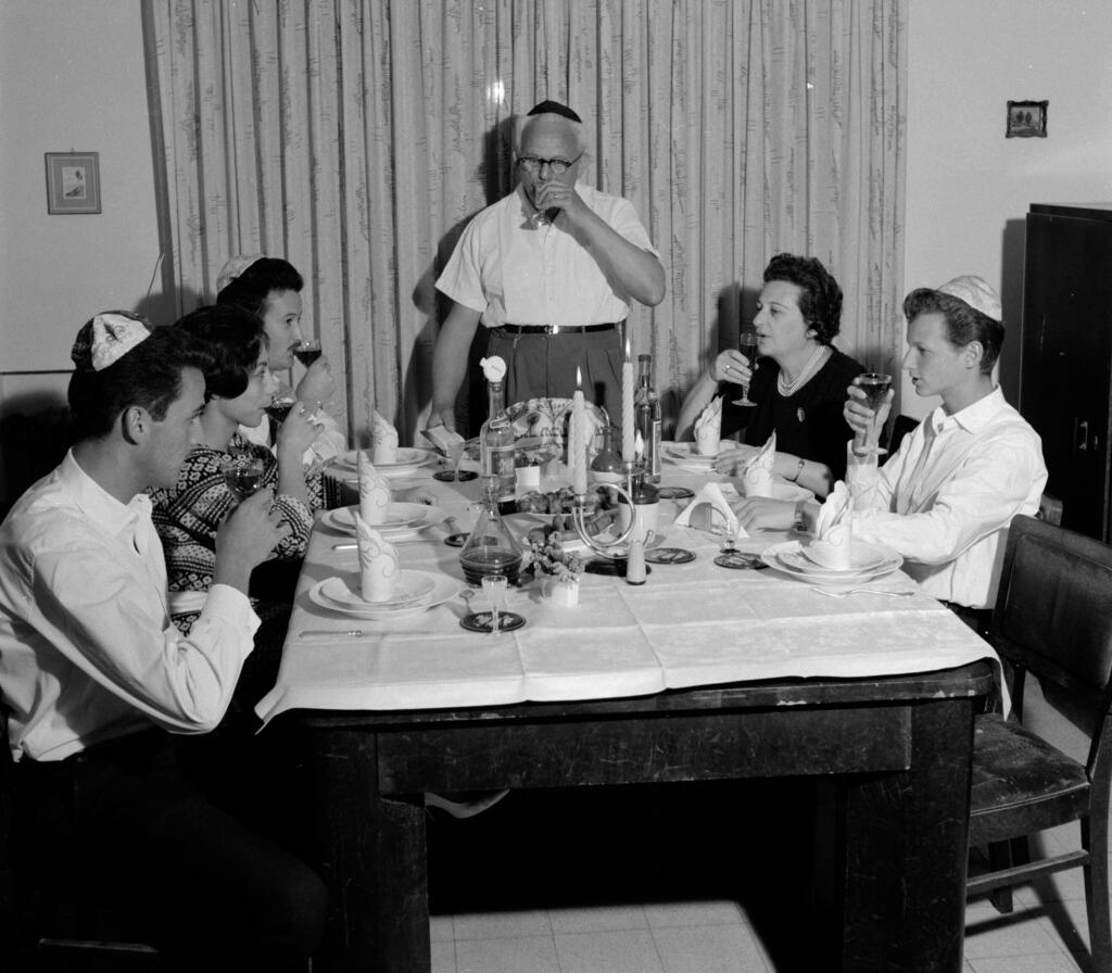 ערב שבת. "פגשתי יהודים ויהודיות שהשבת שלהם נראית אחרת" (צילום: IMAGO / piemags / Reuters) קבלת שבת