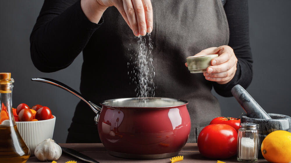 מגביר את הורמון הסטרס. מלח (צילום: shutterstock) מלח