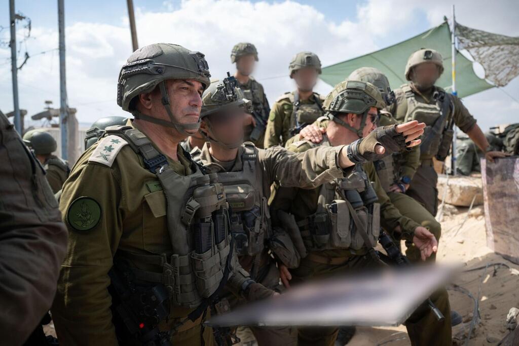 DF Chief of Staff Lt. Gen. Eyal Zamir toured the Gaza front (Photo: IDF Spokesperson's Unit) הרמטכ"ל רב אלוף אייל זמיר בסיור שטח ברצועת עזה