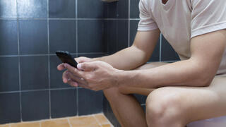 גלילה בטלפון, שירותים