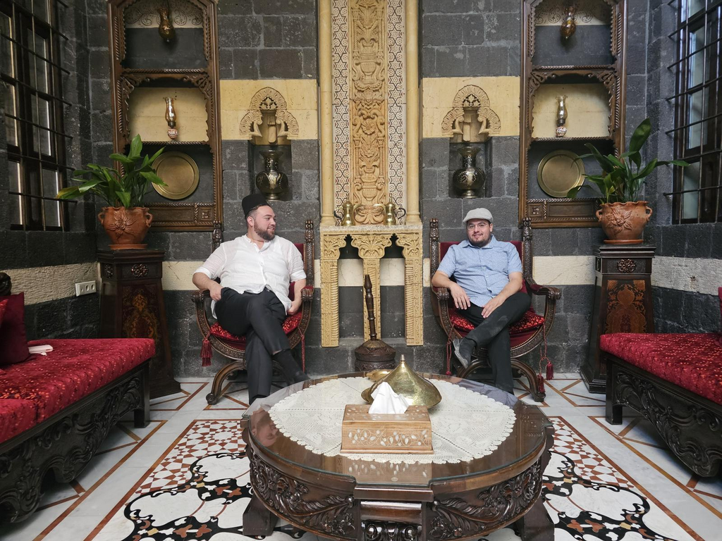 Klein and his friend in Damascus (Photo: Courtesy) ביקורו בדמשק