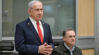 ראש הממשלה נתניהו עם שר הביטחון כ"ץ וגורמי ביטחון בחמ"ל בקריה בזמן התקיפות בתימן