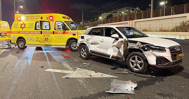 זירת התאונה סמוך למחלף ההלכה | צילום: תיעוד מבצעי מד"א yk14518682