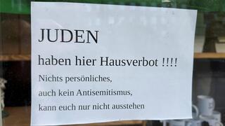 השלט האנטישמי 