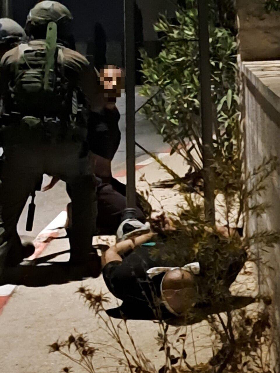 לוחמי ימ"מ ושב"כ במעצר של שלושה חשודים בירי רקטי לעבר ישראל מרמאללה