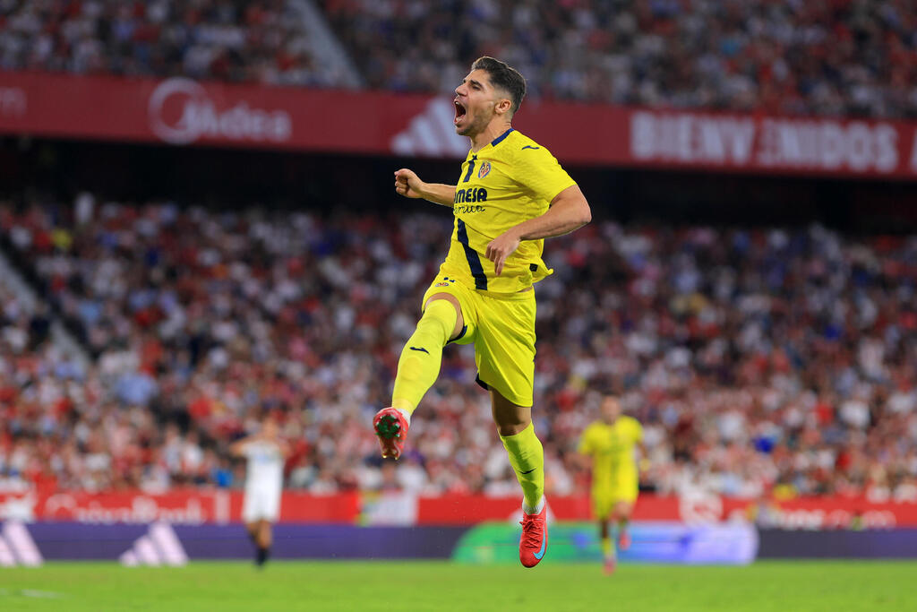 שותף בניצחון. מנור סולומון (צילום: Fran Santiago/Getty Images) שחקן ויאריאל מנור סולומון