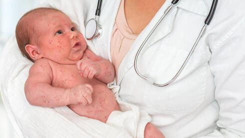 Anti-vaccine leaflets spread in ultra-Orthodox communities despite infant deaths from