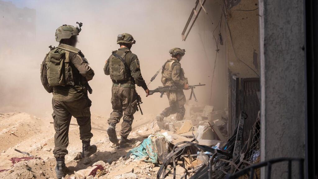 'How many people have to kill themselves before you open your eyes and stop nodding along?' (Photo: IDF) פעילות חטיבת ביסל"ח בעיר עזה