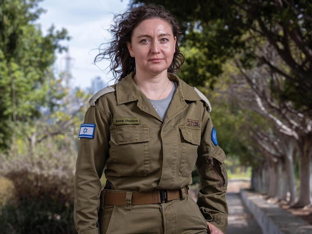 "כל ראיון הוא צעד בדרך להשפעה". דוברת צה"ל בשפה הרוסית, רס"ן (מיל') אנה אוקולוב (צילום: יובל חן) דוברת צה"ל בשפה הרוסית, רס"ן (מיל') אנה אוקולוב