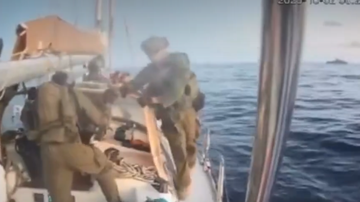 פעילי משט סומוד לעזה מעצר כוחות צה"ל חיל הים