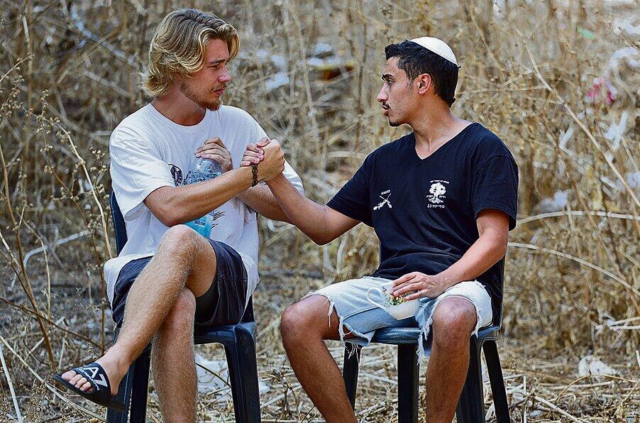 שילה: "מה שהוא יבקש ממני לעשות, אני אעשה בשבילו". שילה (מימין) וסרגיי | צילומים: עמרי שטיין yk14536219