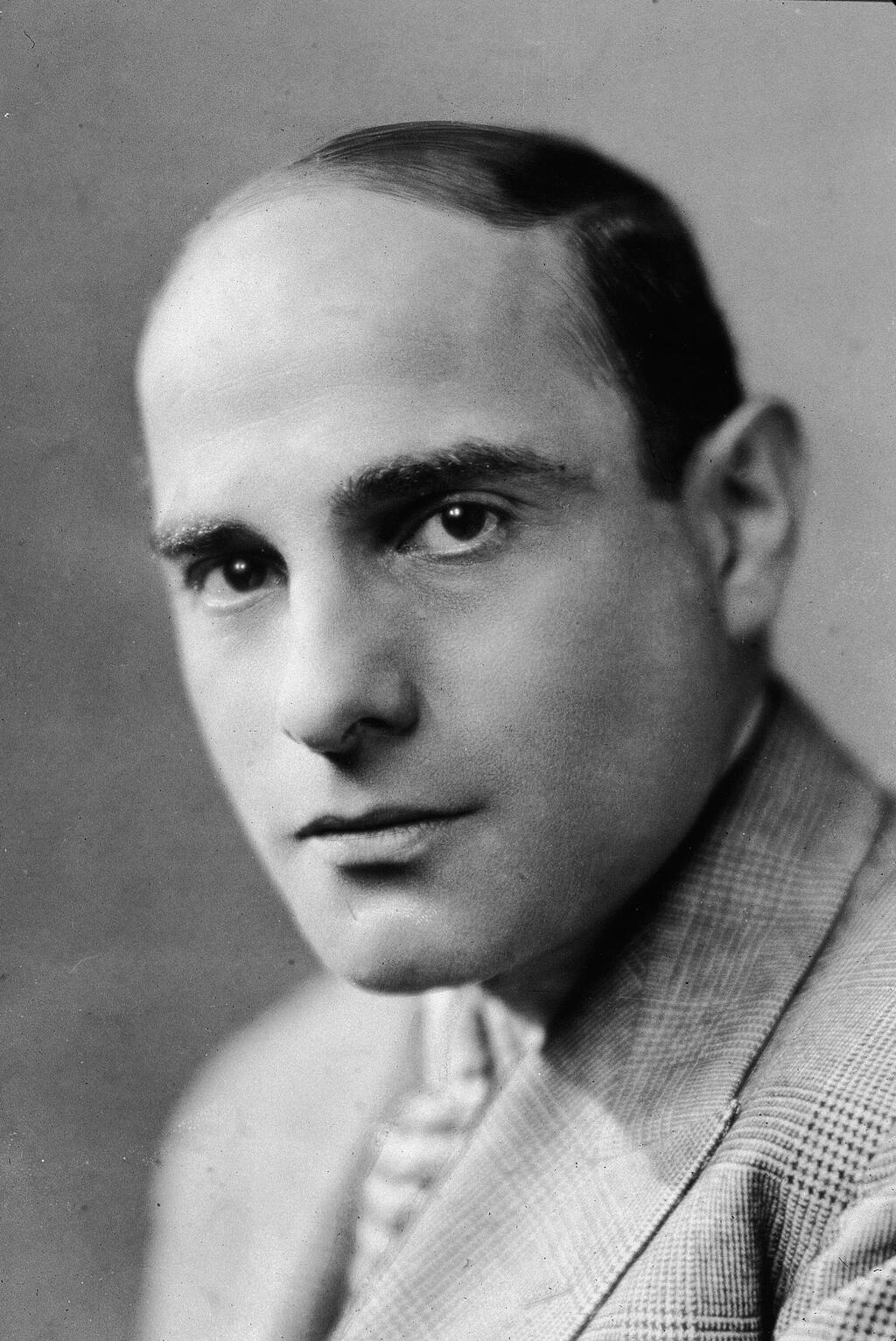 Sad and moving life. Lorenz Hart (Photo: Hulton Archive / Getty Images) לורנץ הארט בשנות ה-30 של המאה ה-20