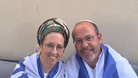 הוריו של איתן מור, צביקה ואפרת כעת בנקודת ההמתנה ברעים הוריו של איתן מור, צביקה ואפרת כעת בנקודת ההמתנה ברעים