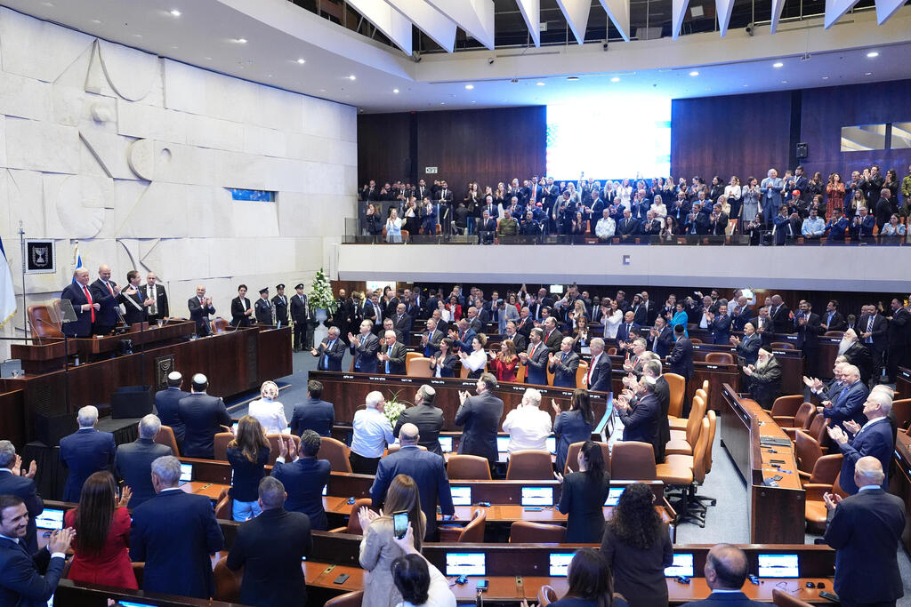 גם היציע התמלא (צילום: Evan Vucci - Pool/Getty Images) ביקור נשיא ארה"ב במליאת הכנסת