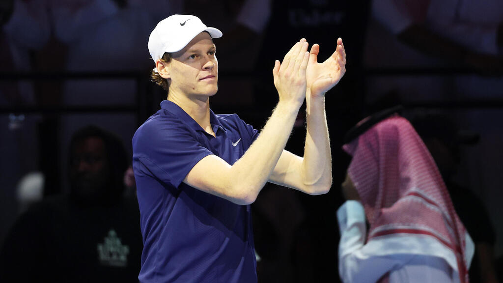 יאניק סינר (צילום: Clive Brunskill/Getty Images) יאניק סינר
