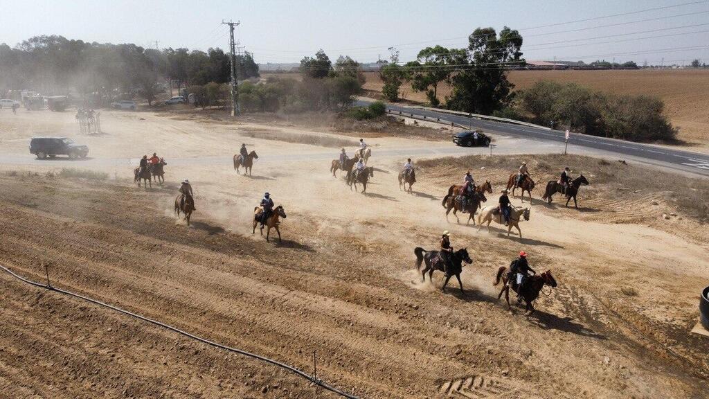 "רכבת בכל רחבי הארץ, גם בחו״ל, עם קבוצת חברים של אמת" (צילום: עופר סבן) רכיבה לזכרו של החלל החטוף אליהו מרגלית צ'רצ'יל ז"ל
