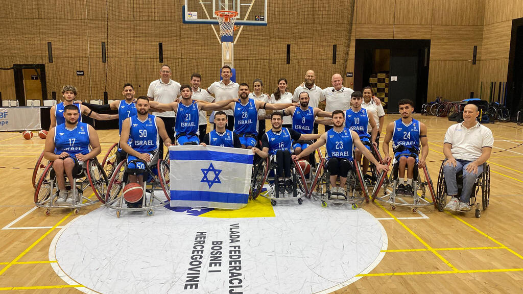 נבחרת ישראל בכדורסל בכיסאות גלגלים (צילום: מנסור אחמד) נבחרת ישראל בכדורסל בכיסאות גלגלים
