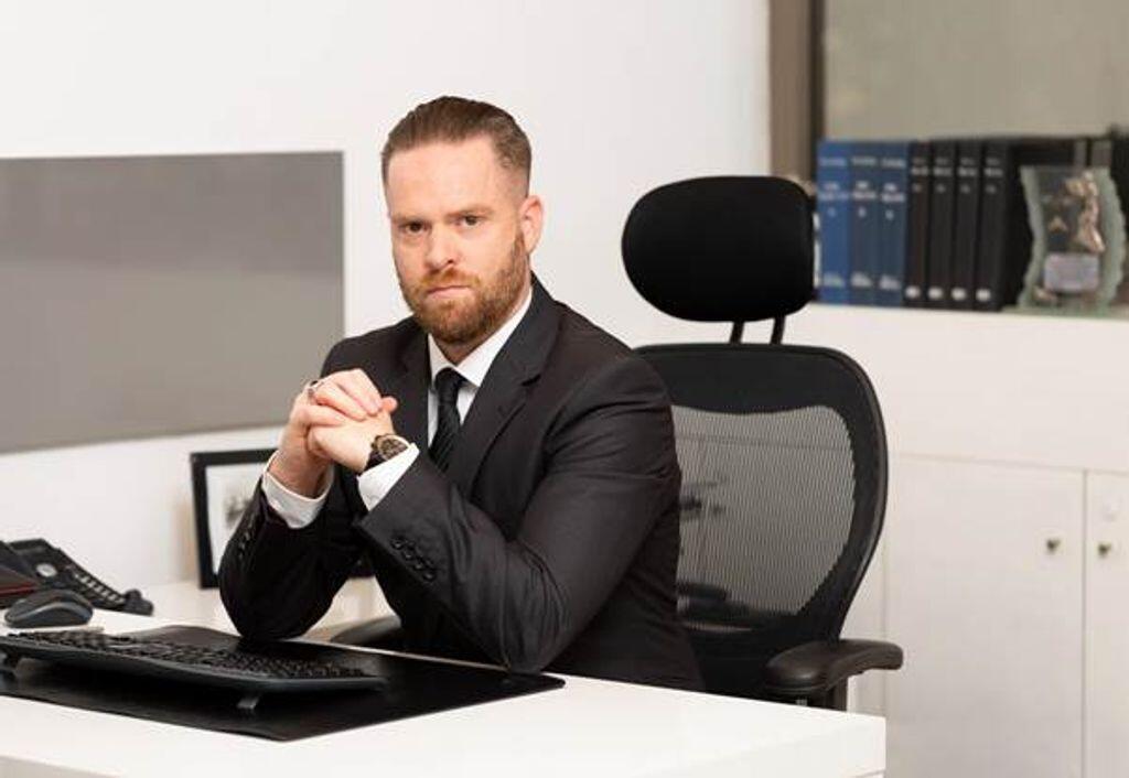 עו"ד אלון שליכטר (באדיבות המצולם) עו"ד אלון שליכטר