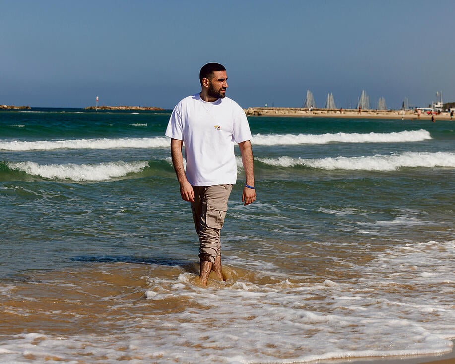 ”נאחזתי באחוז אחד של תקווה שיום אחד זה ייגמר". בפעם הראשונה בים מאז השחרור yk14559826