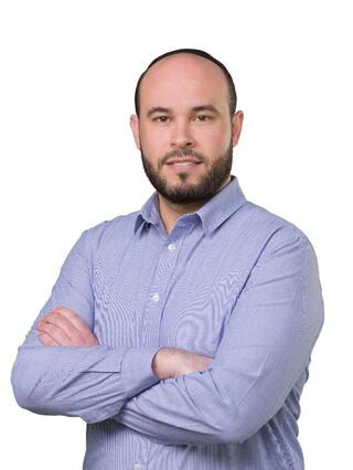 ישראל שטרייכר, מנהל אגף שיווק