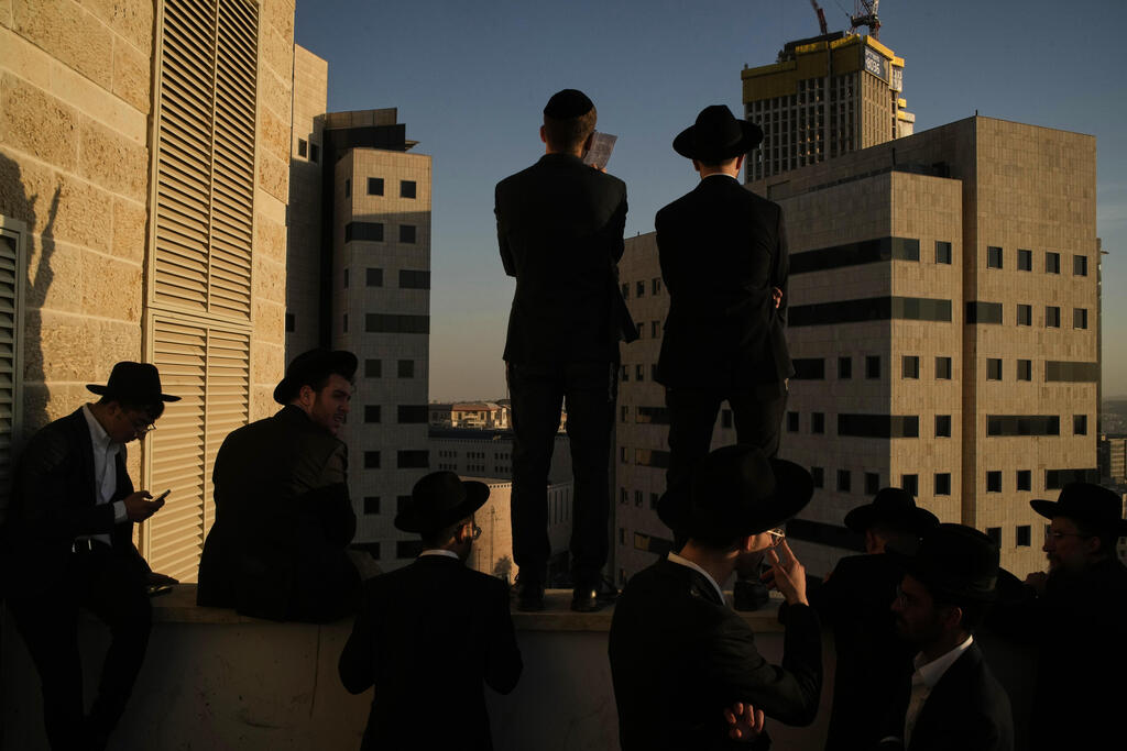 צילום: AP Photo/Leo Correa מחאת חרדים בירושלים