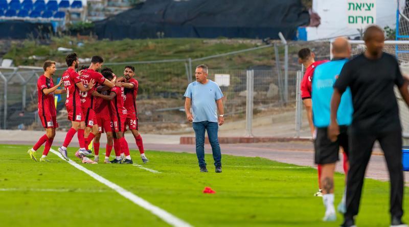 מסאי דגו מרוצה, שחקני הפועל רמת גן חוגגים (רועי כפיר) מסאי דגו מרוצה, שחקני הפועל רמת גן חוגגים