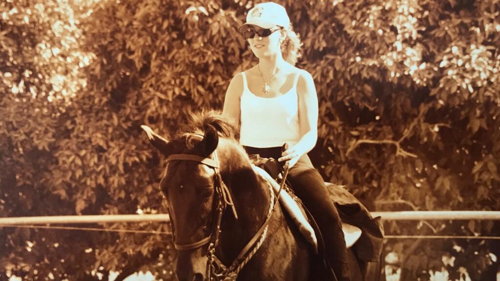 אביבית מלכה בן גאון כחודשיים אחרי התאונה