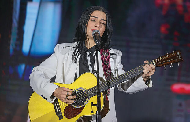 נינט. רוח עצמאית | צילום: אלכס קולומויסקי yk14575745