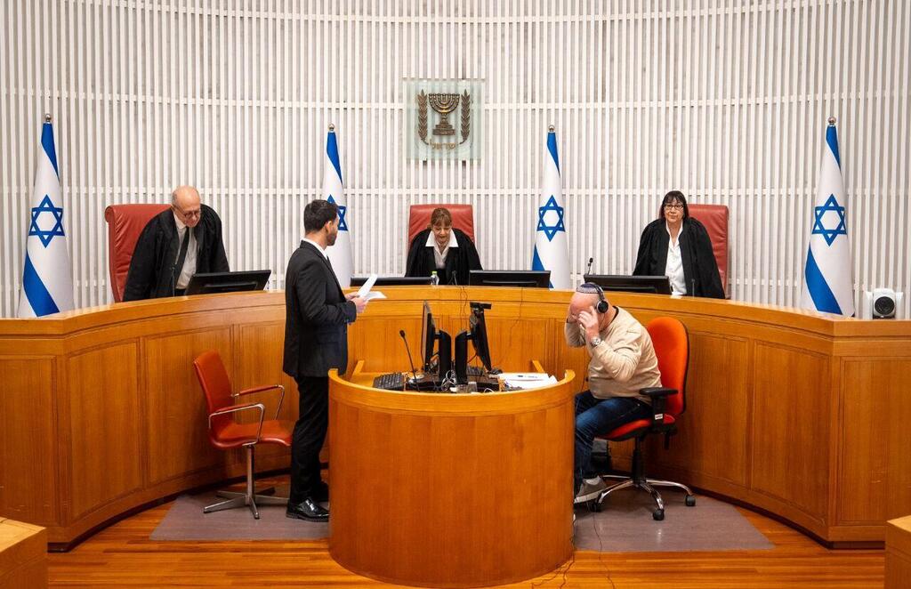 שופטי בג"ץ בדיון, אתמול (צילום: שלו שלום) דיון על התנהלות הפצ"רית בבית המשפט העליון