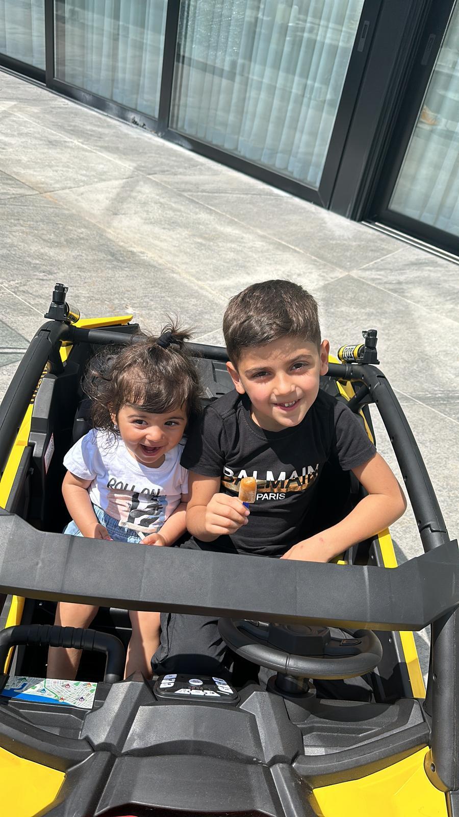 Grandson with son Noam (Photo: Private album) הנכד עם נועם