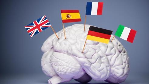 Only speak one language? Your brain may be aging faster, study finds