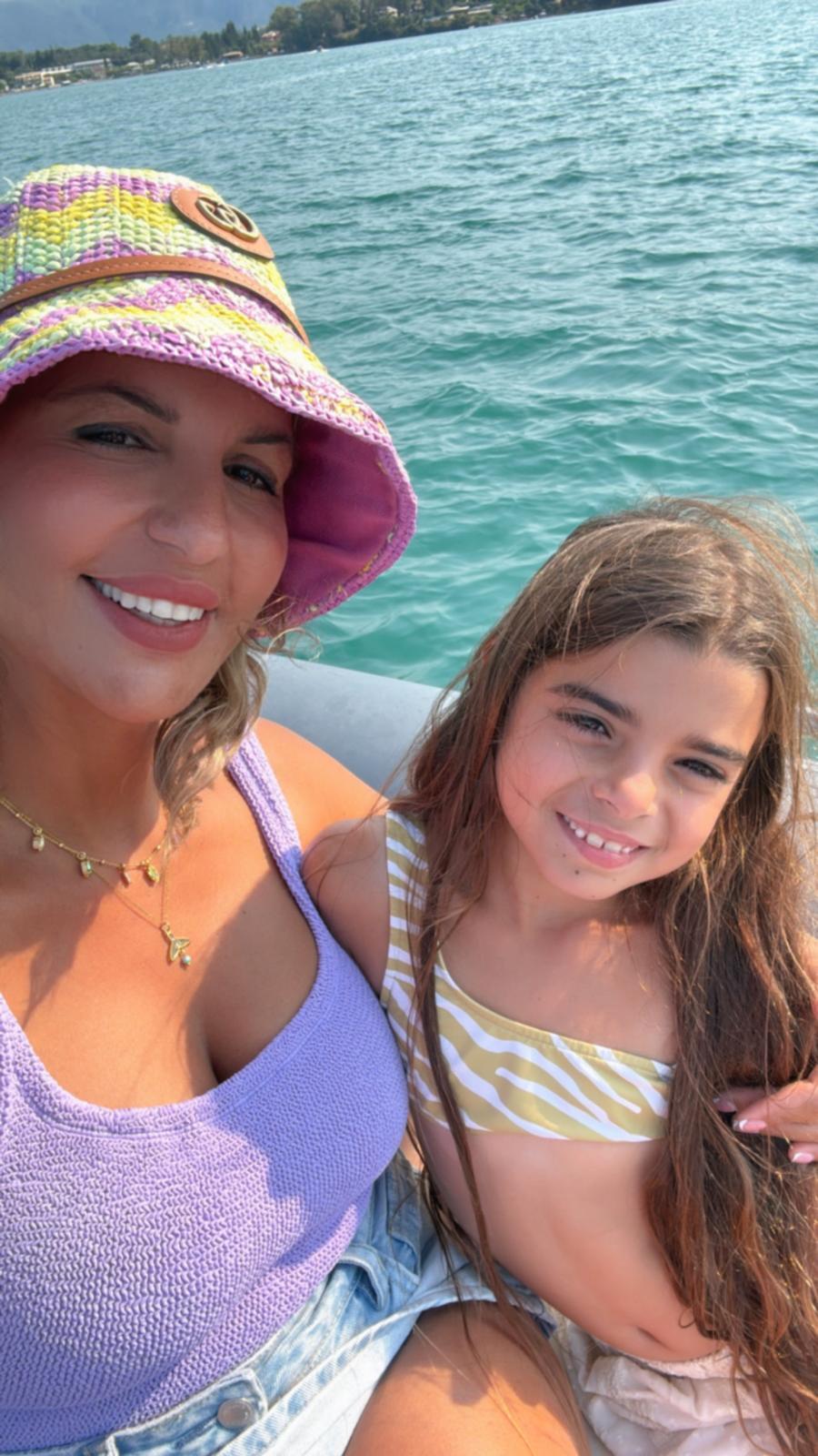 Karin Yamin and granddaughter (Photo: Private album) קארין ימין והנכדה