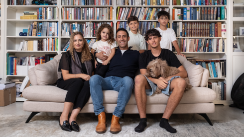 גרים בווילה שעלתה 15 מיליון שקל: 