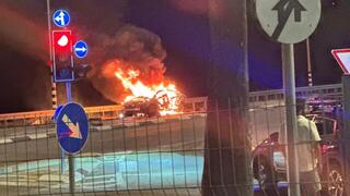 רכב התפוצץ בצומת משמר העמק