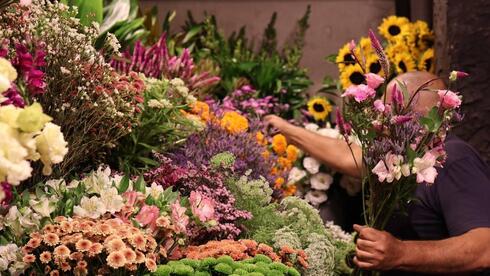 שוקי מזרחי, מ״פרחי הלה״