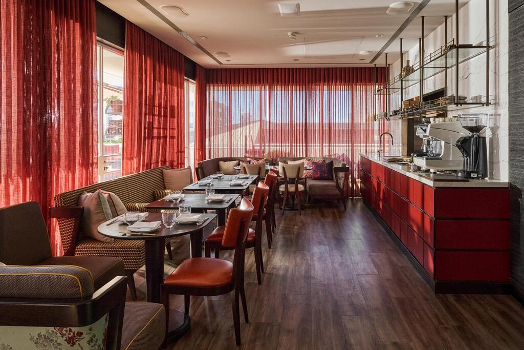 מסעדת דיינינגס