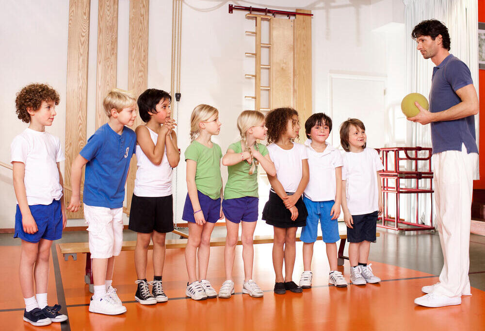 חובה במערכת השעות. שיעורי חינוך גופני בבית ספר הולנדי (צילום: shutterstock) שיעורי חינוך גופני בבית ספר הולנדי